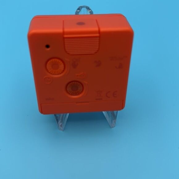 NEW-Off-White™ x Braun Limited Edition Travel Analogue Alarm Clock - Orange - Picture 2 of 6